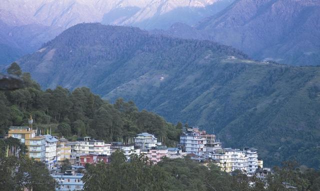 在喜马拉雅山上发现充满传说和神奇的锡金