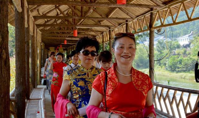 中国大妈已成公害,出游应当遵循国家旅游局出