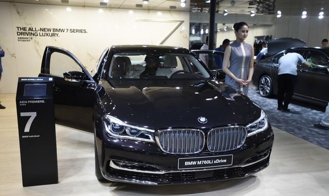 最完美的发动机型式即将消失，宝马V12辉煌难续。