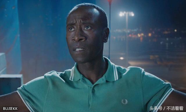 漫威战争机器和猎鹰有点重复,他们的战甲是不