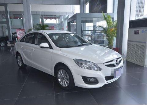 标配无钥匙套件不比名图小，四轮独悬卖6.9万还看什么帝豪