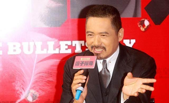 周润发裸捐56亿,为什么不给兄弟姐妹赵薇,学着