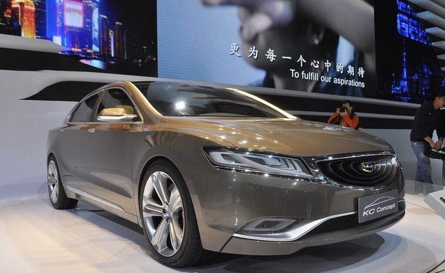 吉利最新豪华轿车, 内饰强过宝马, 网友称为国产最豪内饰