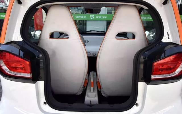 全新宝骏纯电动E100上市,充电9小时续航200k