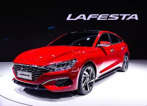 思域遭遇最强对手，现代这款翻身之作比昂科塞拉帅气，仅售12万！