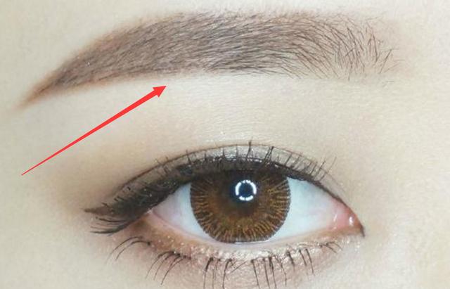 你还在慢拖拖的画眉毛?教你简单三招,不仅效果快好看还能撩人