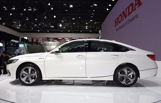 经典的内饰,过硬的品牌,20万左右的合资车值吗