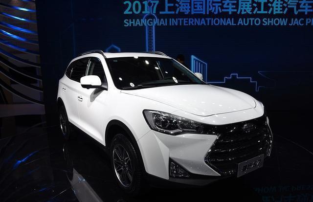 国内强动力, 配奔驰S内饰, 7座售10万