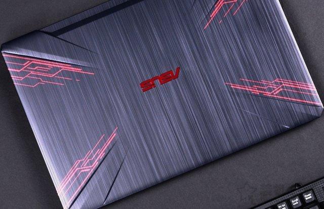 什么笔记本适合玩游戏?2018年i5 GTX1050Ti性