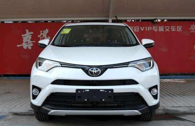 19款丰田RAV4来了，硬派越野范儿，2.5L+8AT, 碾压本田CRV