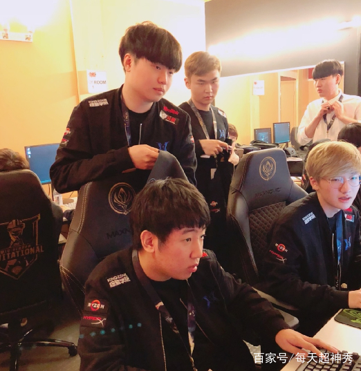 b站在哪里可以看？B站怎么看直播？斗鱼 - 每个人的直播平台【官方指定平台】