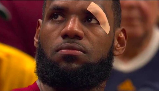 抢七?詹姆斯创13年来最尴尬纪录,连续5年4-0的