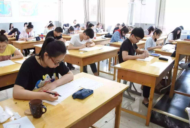 总分750他考了748分,成了高考史上不可逾越的