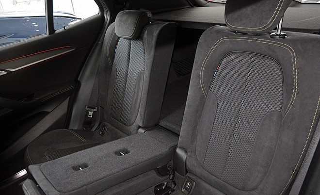 宝马X2 xDrive 5i 4S店实拍，与X1价格接近却是进口货