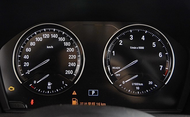 宝马X2 xDrive 5i 4S店实拍，与X1价格接近却是进口货