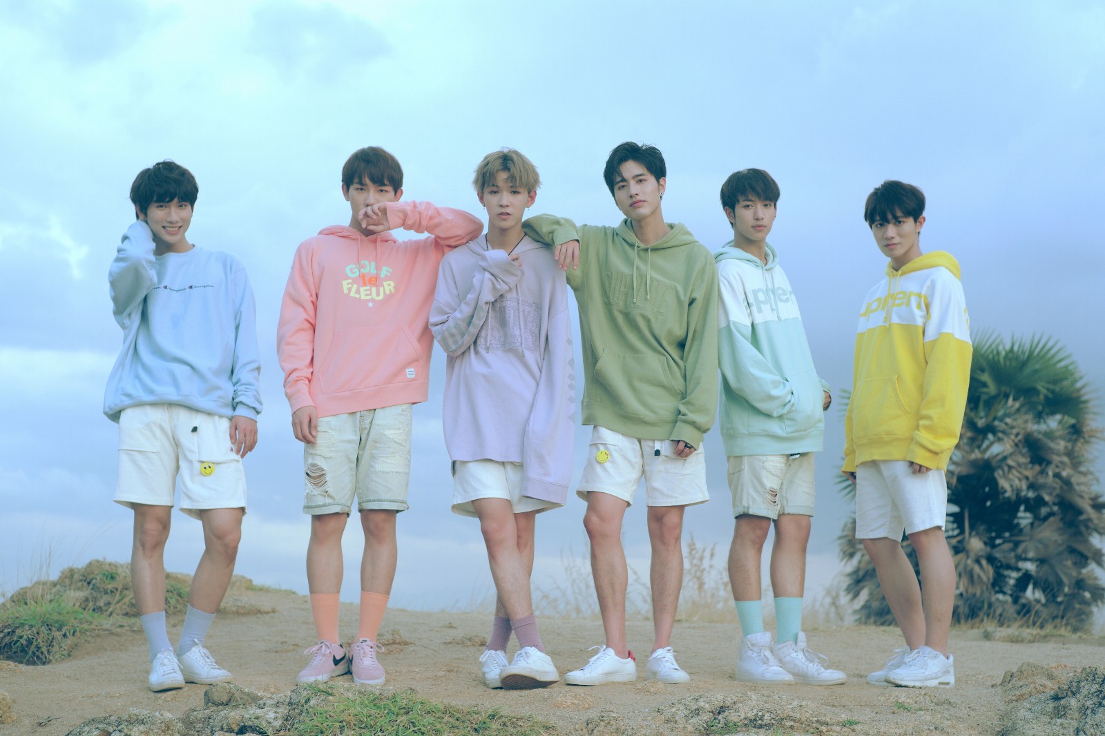 麦锐MR-X少年全新出发 《U&I》MV展现普吉