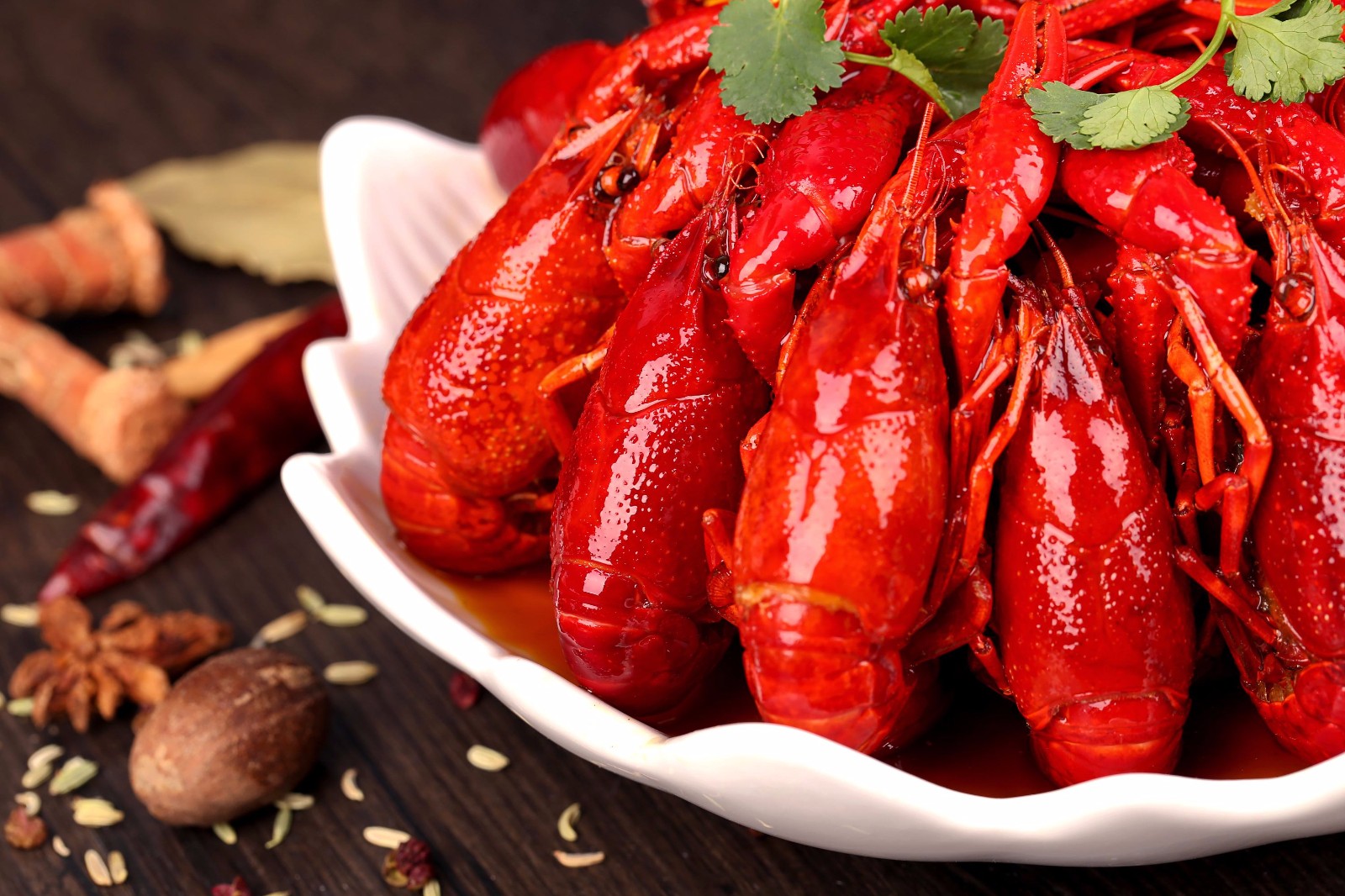 小龙虾经济总量2000多亿元_麻辣小龙虾图片(3)