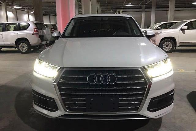 17款奥迪Q7进口 2.0T最低价格火爆销售中