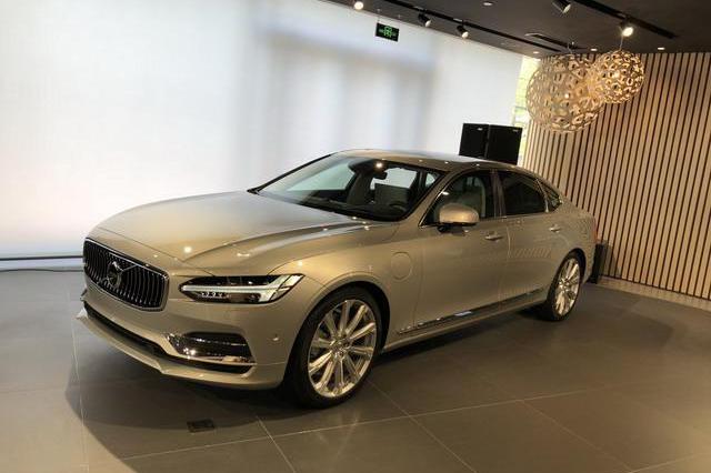 S90 Ambience来袭，提供劳斯莱斯都给不了的尊贵后排体验