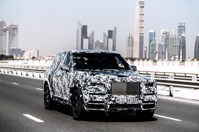 宾利都要靠边站，这才是真正的世界第一豪华SUV