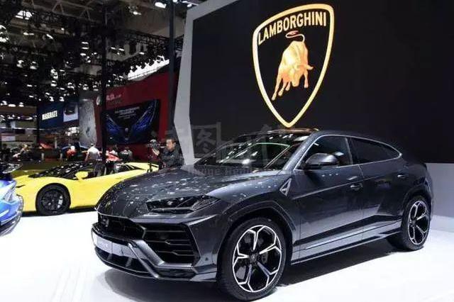 兰博基尼首款SUV零售价为313万元，开着他上路是什么样的感觉