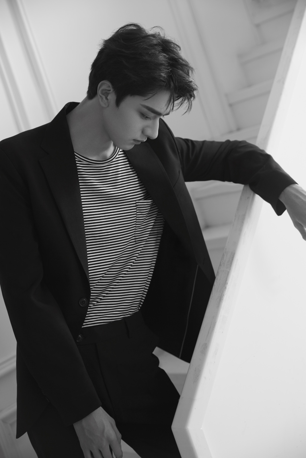 唐人小生林一曝黑白写真 阳光大男孩变轻熟小王子