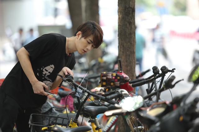 陈学冬《我家那小子》重回周崇光房子,与友分