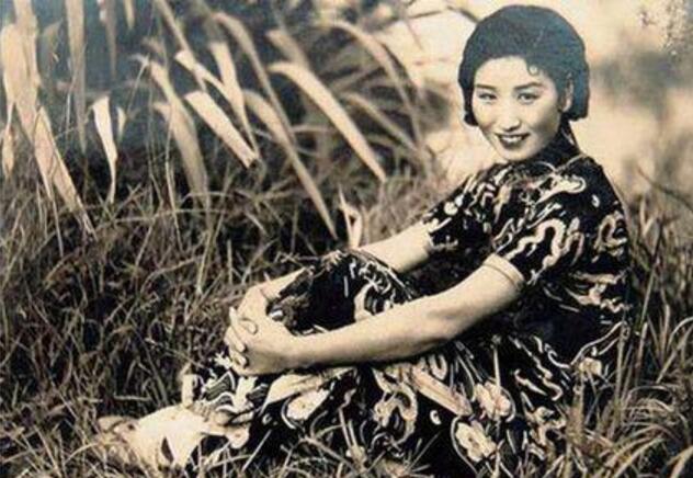 女子躲进深山30多年,死后被农民发现并报警,身