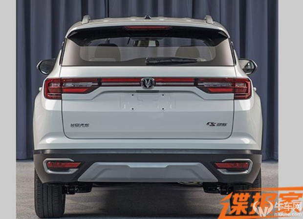北京车展牛车怼牛车:看长安CS35如何颜压瑞虎3