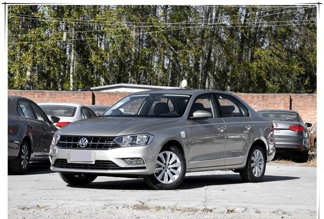 大众终于良心了！神车比思域漂亮，标配ESP油耗5.9，白菜价6万