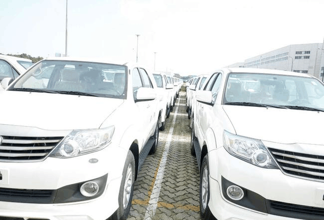 纯进口丰田“小普拉多”, 全时四驱 2.7L V6, 仅售价25万