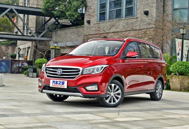 时尚7座MPV，空间比汉兰达还要大，售价10万起