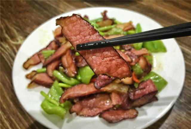 郑州这家川菜馆, 是住在东区的我跑西郊的唯一动力! !
