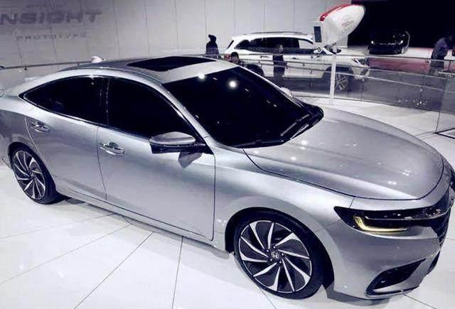 本田再出狠招！新车档次碾压宝马奔驰，不足20万，比迈腾更加良心