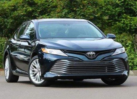 手握20万，全新凯美瑞和舒适“大沙发”天籁怎么选？