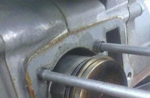 机车圈难题:摩托车烧机油怎么办?来看看老骑手