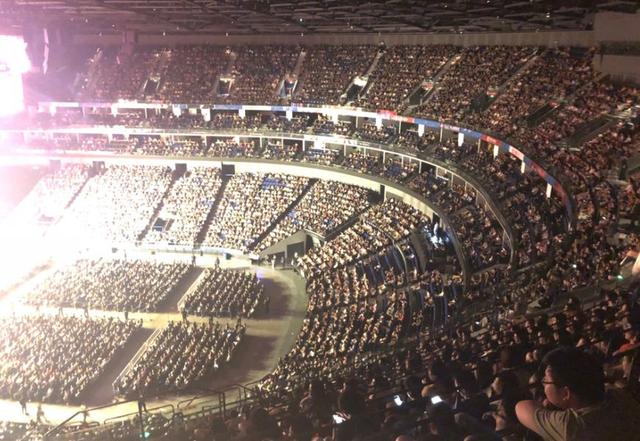 《师徒父子相声大典》上海秀,郭德纲岳云鹏等六人承包数万人笑点