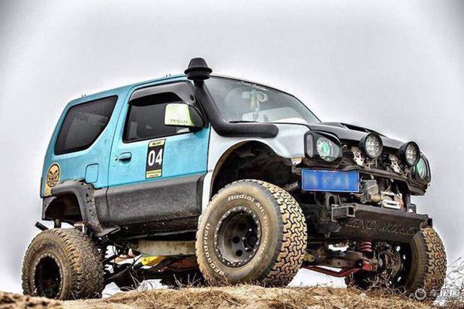 20年后再换代 吉姆尼又是一把越野好手 外观硬派直逼奔驰G级