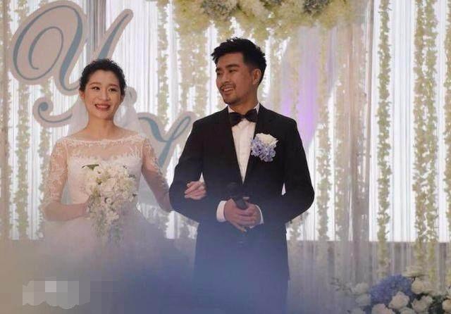 冰上情侣曾搭档14年，现却不相往来，她已嫁二婚海归！