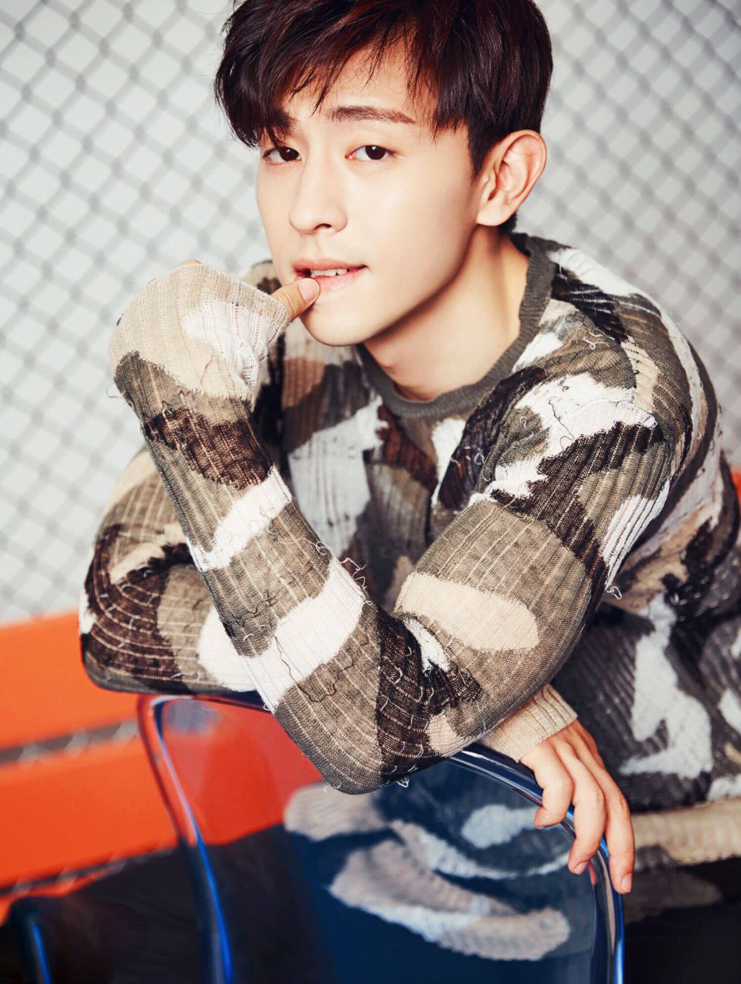 金晨是想借邓伦炒作吗?毕竟邓伦比她火