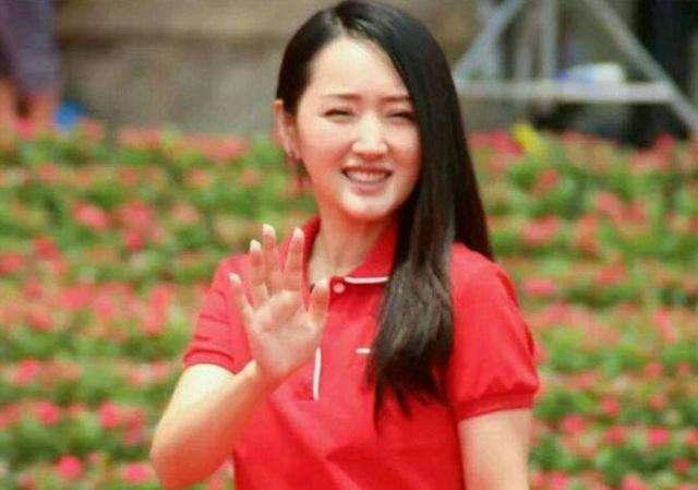 杨钰莹被传与鲍国安儿子结婚,本人发声:完全杜撰