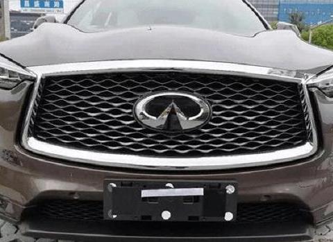 东风英菲尼迪QX50十号上市 谁给的勇气拿奔驰宝马做对标车型?