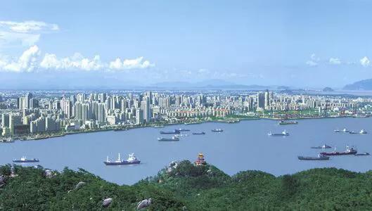 广东未来应该重点发展哪个城市?