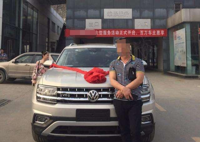 车友花52万买辆四驱顶配版大众途昂, 直言饭桌上钥匙不给力!