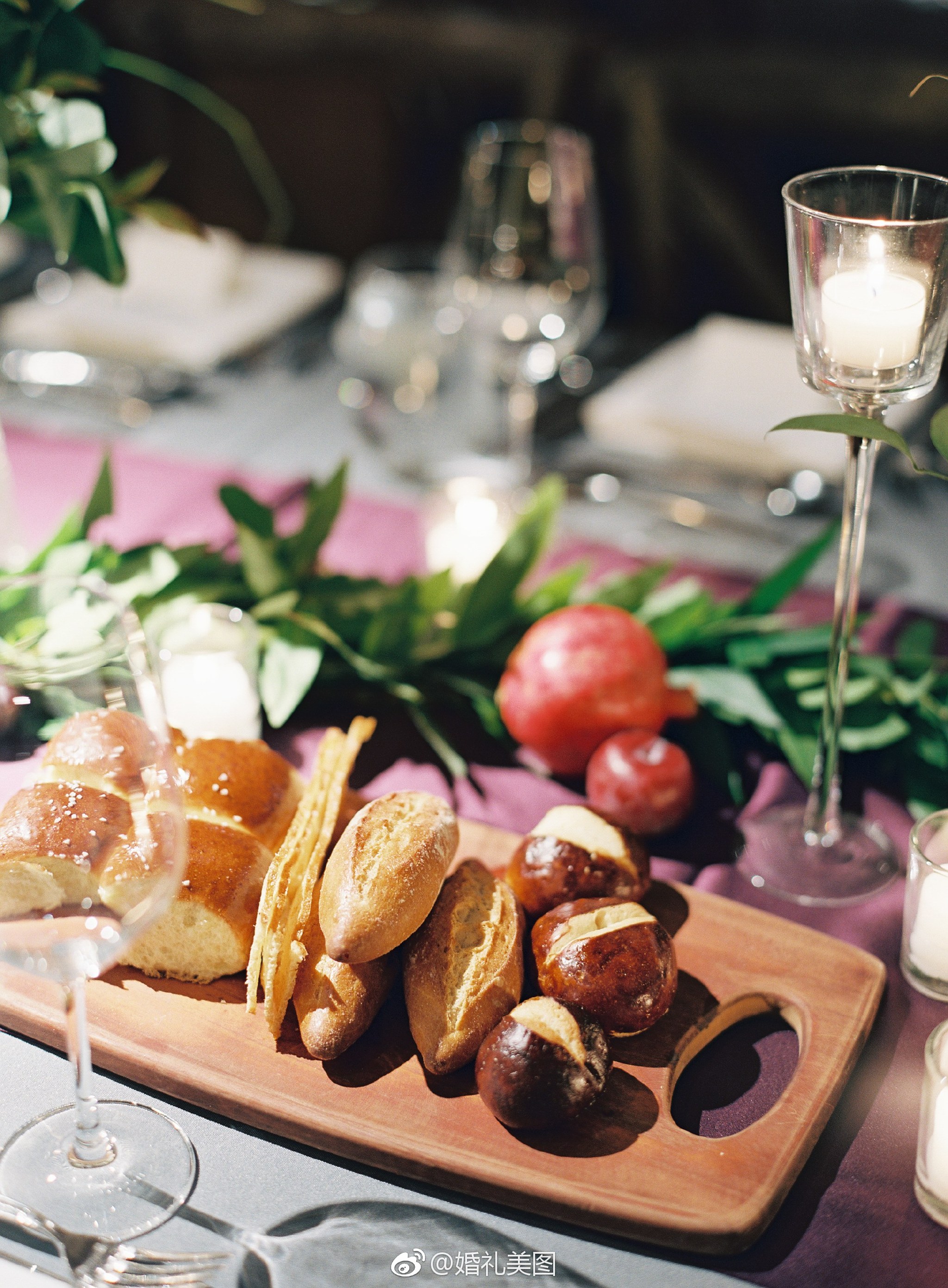 色彩缤纷的秋季桌花,让你在婚礼就餐时好好感受秋天的魅力!
