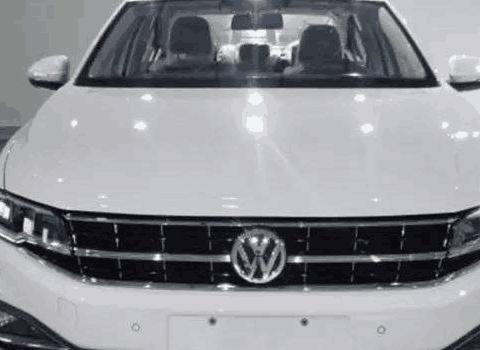 小号大众“迈腾”9月上市! 油耗5L配6气囊 网友: 买轩逸不如买它