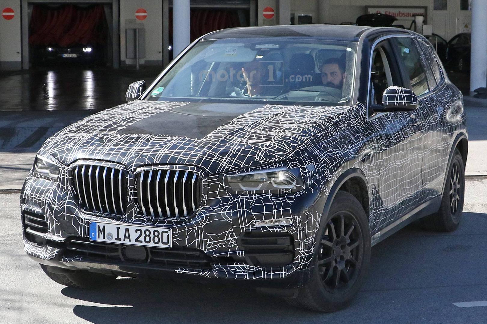 新一代宝马X5内饰谍照曝光 将于明年正式上市