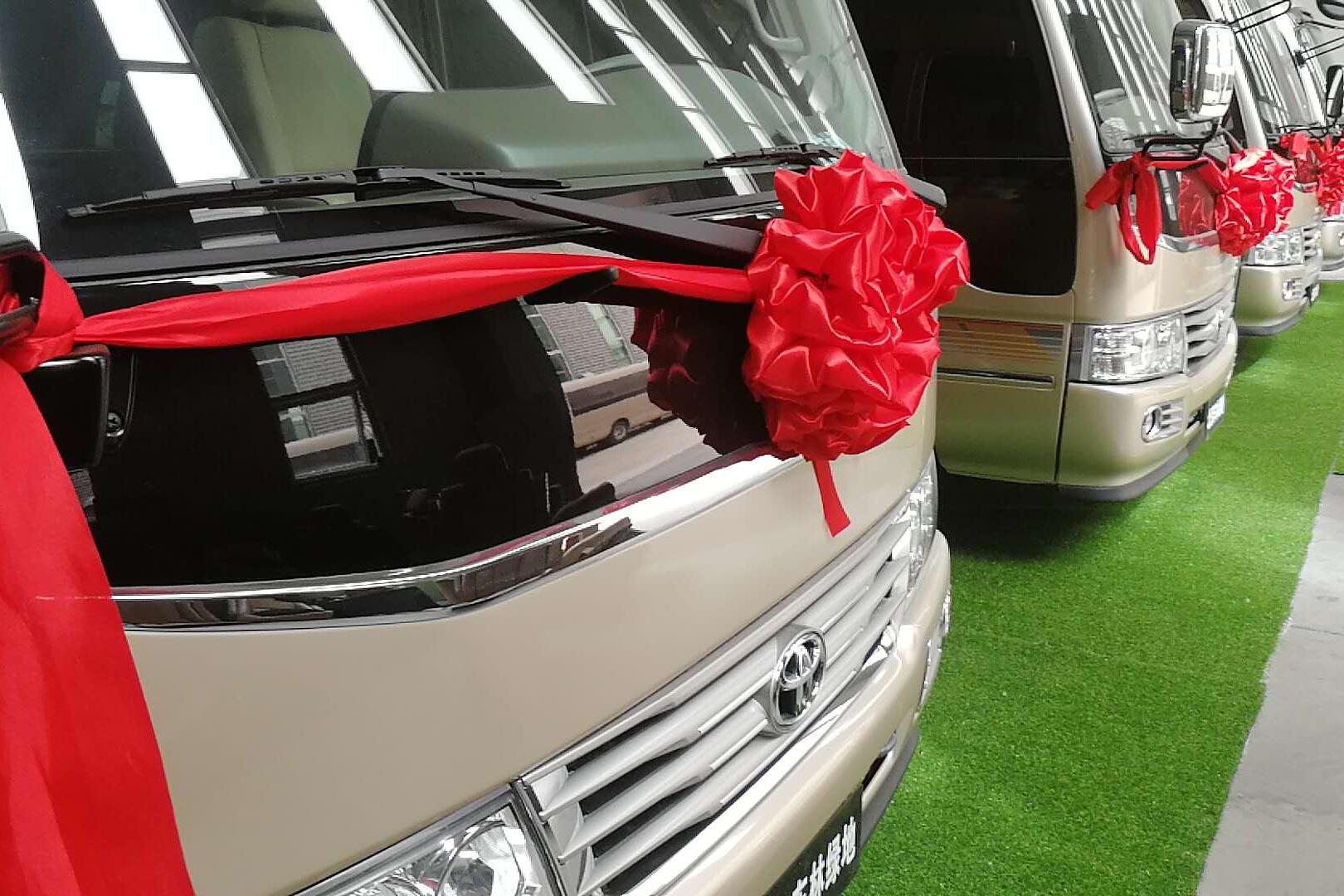 11座12座13座15座丰田考斯特多少钱 柯斯达为什么如此受欢迎