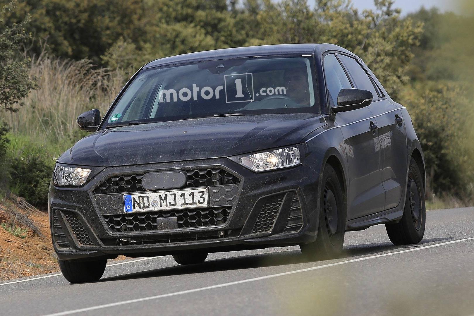 新一代奥迪A1路试谍照曝光 将于年底正式亮相