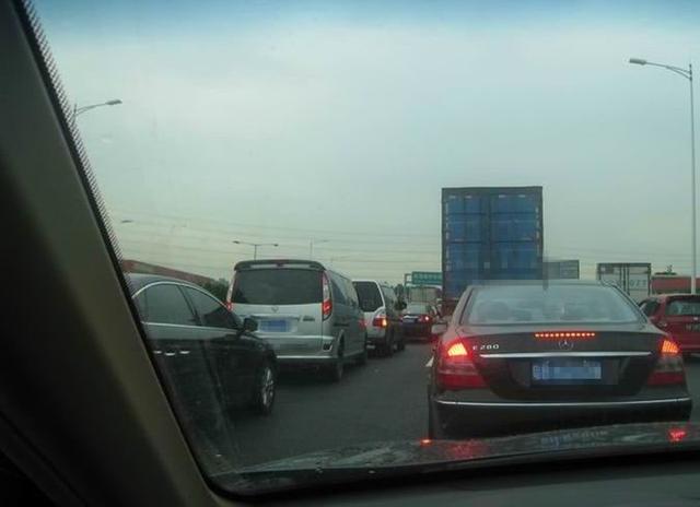 中国最赚钱的高速公路,收费昂贵还经常堵车,就在广东!